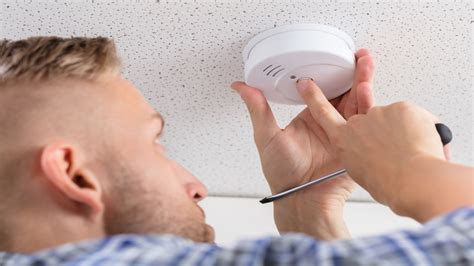 How to Test Your Smoke Alarms to Ensure They Are Working - Your ...