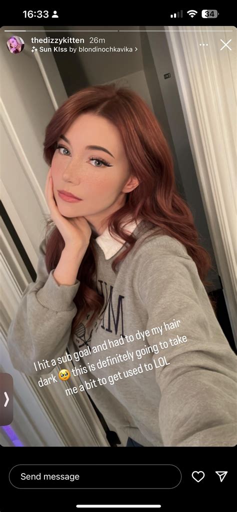 Dizzykitten : r/MoreSexyASMRGirls