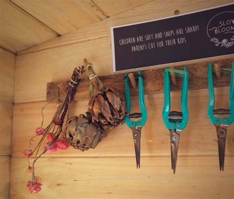 Slow Blooms » Secret Gardens