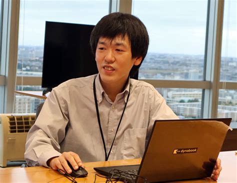 テレビ画面のAIアバターが自分専用のコンシェルジュとし …