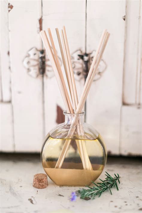 diy gift guide      scent diffuser lauren conrad
