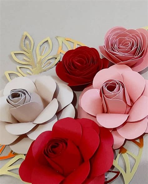 Papel Para Topo De Bolo - Flores de papel para topo de bolo