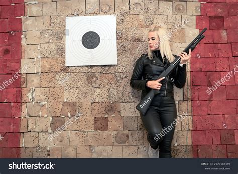 3,256 Girl With Shotgun Images, Stock Photos & Vectors | Shutterstock