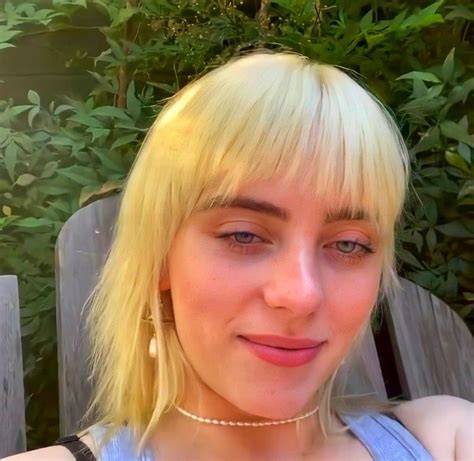 Billie Eilish and the Naked Photo: A Critical Perspective - 6wvkr4j