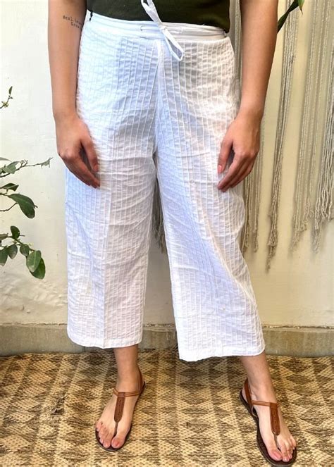 white-cotton-pintucks-pants
