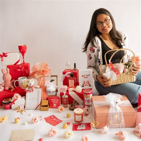 Make Your Own Valentine Hamper - Wife/Girlfriend - Gifts By Rashi