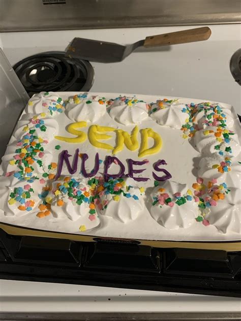 This was my birthday cake last year. I think it looks pretty good. : r/pics