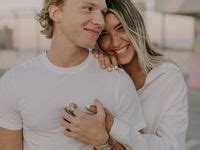 height couple pose ideas couple posing  height couples