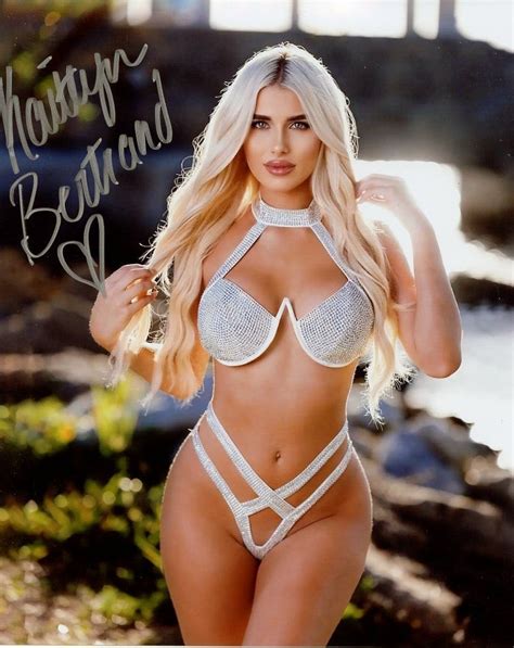 Kaitlyn Bertrand Model / Ring Girl In Person Signed Photo Auction