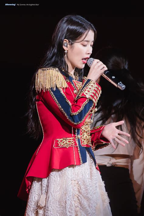 220917 IU - 'The Golden Hour' Concert | kpopping