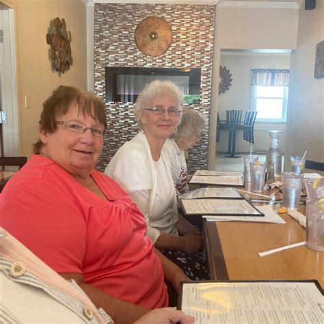 Lunch Bunch Photos – Highland Creek of Salem, Ohio