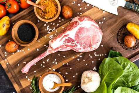 Niman Ranch Iberian Duroc Pork Tomahawk – The Standard Meat Club