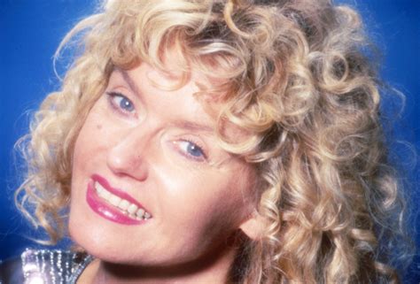 Young and the Restless’ Sharon Farrell Dies — Y&R Star Cause of Death ...