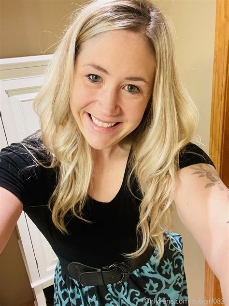 Complete rip of subgirl0831 | OnlyFans Forum