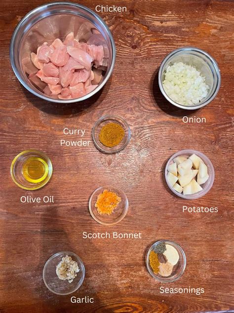 Jamaican Curry Chicken - Itaira Eats