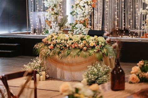 kedasi thamrin  wedding     gloriosa decoration
