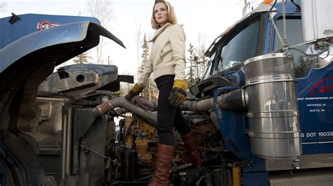Lisa Kelly - Ice Road Truckers | HISTORY Channel
