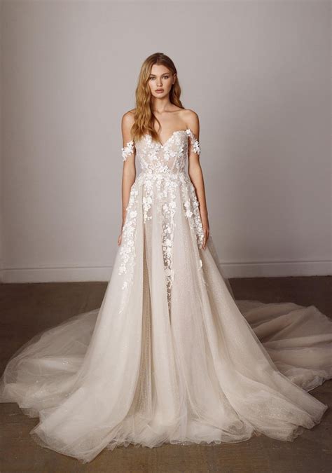 Elegant 3d floral lace wedding dress charming soft mesh aline wedding