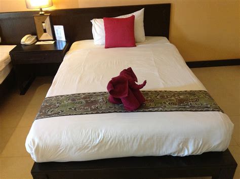 Stepmom In My Hotel Bed: The Hilarious (and Awkward) Moments. Image 17
