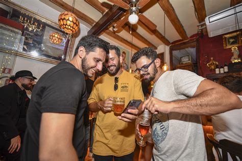 Why you should visit the cleveland pub new berlin for trivia