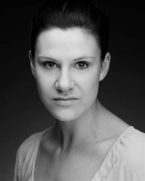 Lucy Laing - Actress - e-TALENTA