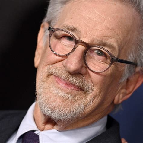 Daily Habit To Delay Needing Glasses, Optometrists Explain - Parade