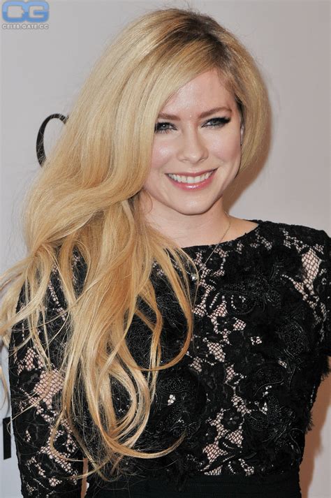 Avril Lavigne nude, pictures, photos, Playboy, naked, topless, fappening