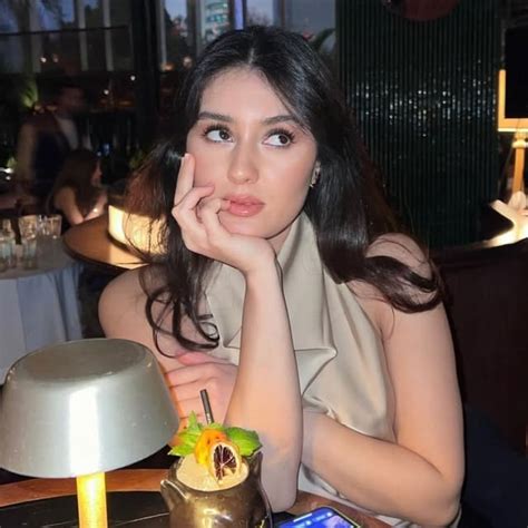 inas atinasods threads