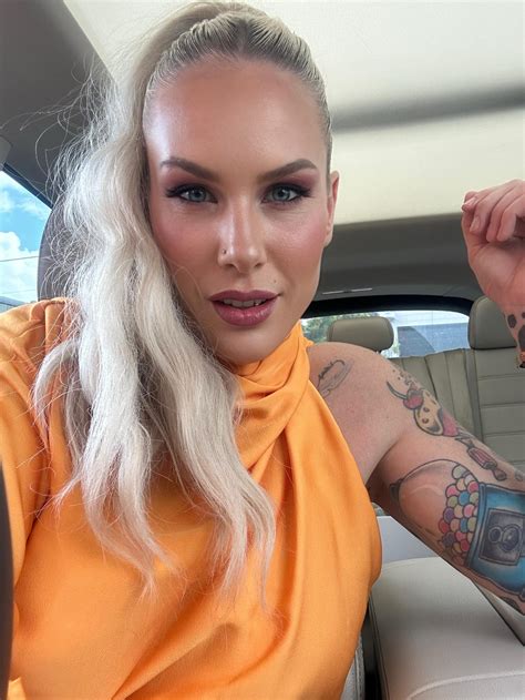 Bec Rodriguez (@rowdybec) • Instagram photos and videos