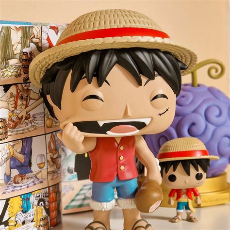One Piece - Luffy Funko Pop Jumbo Figure | Elbenwald