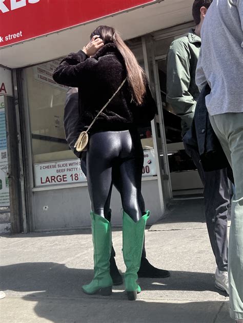 Saint Phaties Day Shiny Booty🌈🍀 - Forum