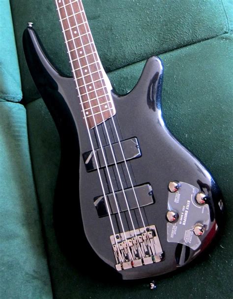 Ibanez SR300 image (#378259) - Audiofanzine