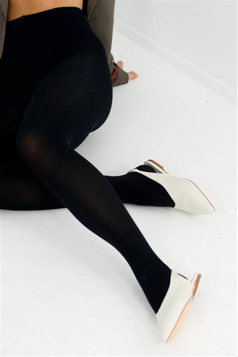 Naked Sole – Women’s Footwear Up to Size 15, Where Size Meets Style