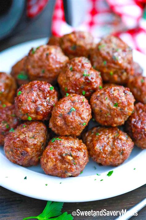 Best Turkey Burgers Recipe - Sweet and Savory Meals