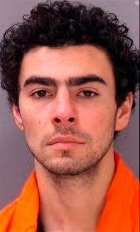 Photo : Mugshots de Luigi Mangione, le tueur présumé du CEO de