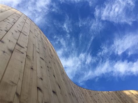 Seemingly Impenetrable "Roofless House" Hides a Secret Behind Its Walls ...