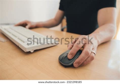 hand   computer mouse images stock   objects