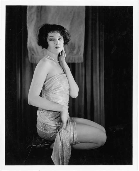 30 Stunning Black and White Portraits of Myrna Loy from the 1930s and