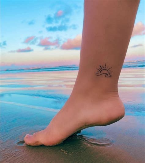 Tatuagem Onda Do Mar - Tatuagem do Mar: +60 Ideias Incríveis e seus Significados!