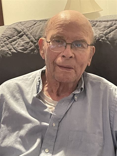 Williamsburg Funeral Home | Where your service, is our service.