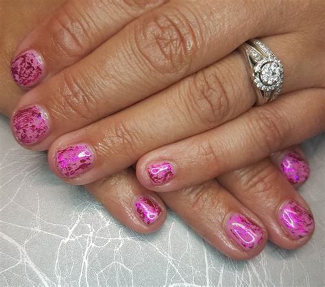 How to apply nail foil? | Salon Geek - Salon Professionals Forum