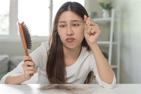 what causes hair fall 1