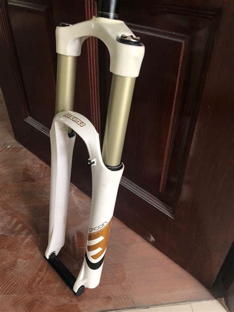 Suntour Epicon 26 inch Fork, Sports Equipment, Bicycles & Parts, Parts ...