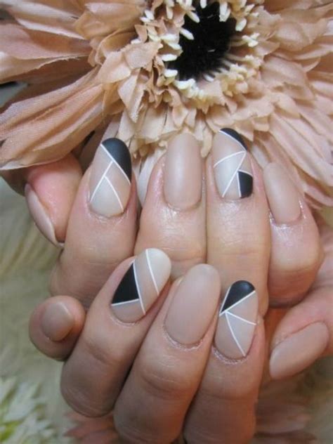 40 Beautiful Geometric Nail Art Ideas You'll Love | Geometric nail art ...