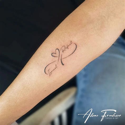 12 tatuajes de infinito: originales, pequeños, con nombre…