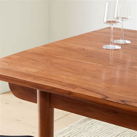 Keira Solid Wood Expandable Dining Table (152 cm - 203 cm) - West Elm UK