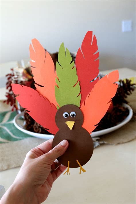 Turkey Hat Craft: Our Favorite DIY Turkey Headband - MomDot