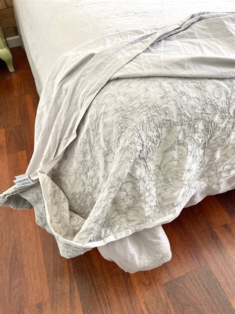 easy way to put on duvet cover