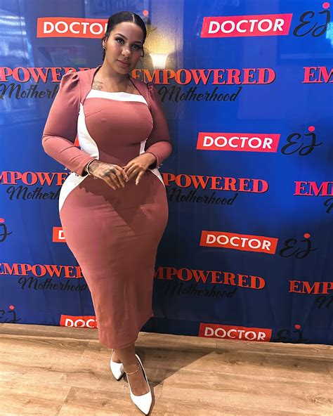 Esmerlin Valdez (@esmy_v) • Instagram photos and videos