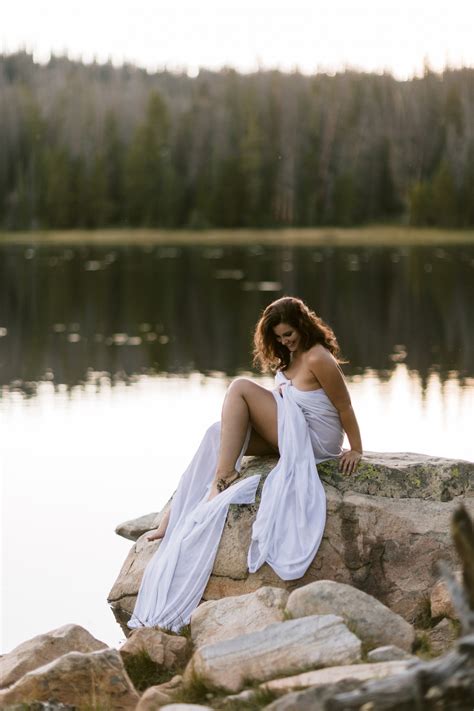 Amateur Nude Photoshoot